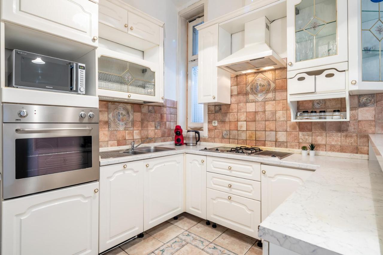 Huge Apartment In The City Center Budapest Extérieur photo
