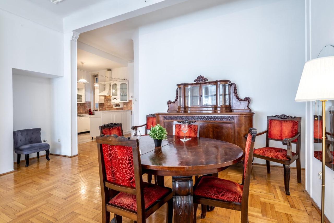 Huge Apartment In The City Center Budapest Extérieur photo